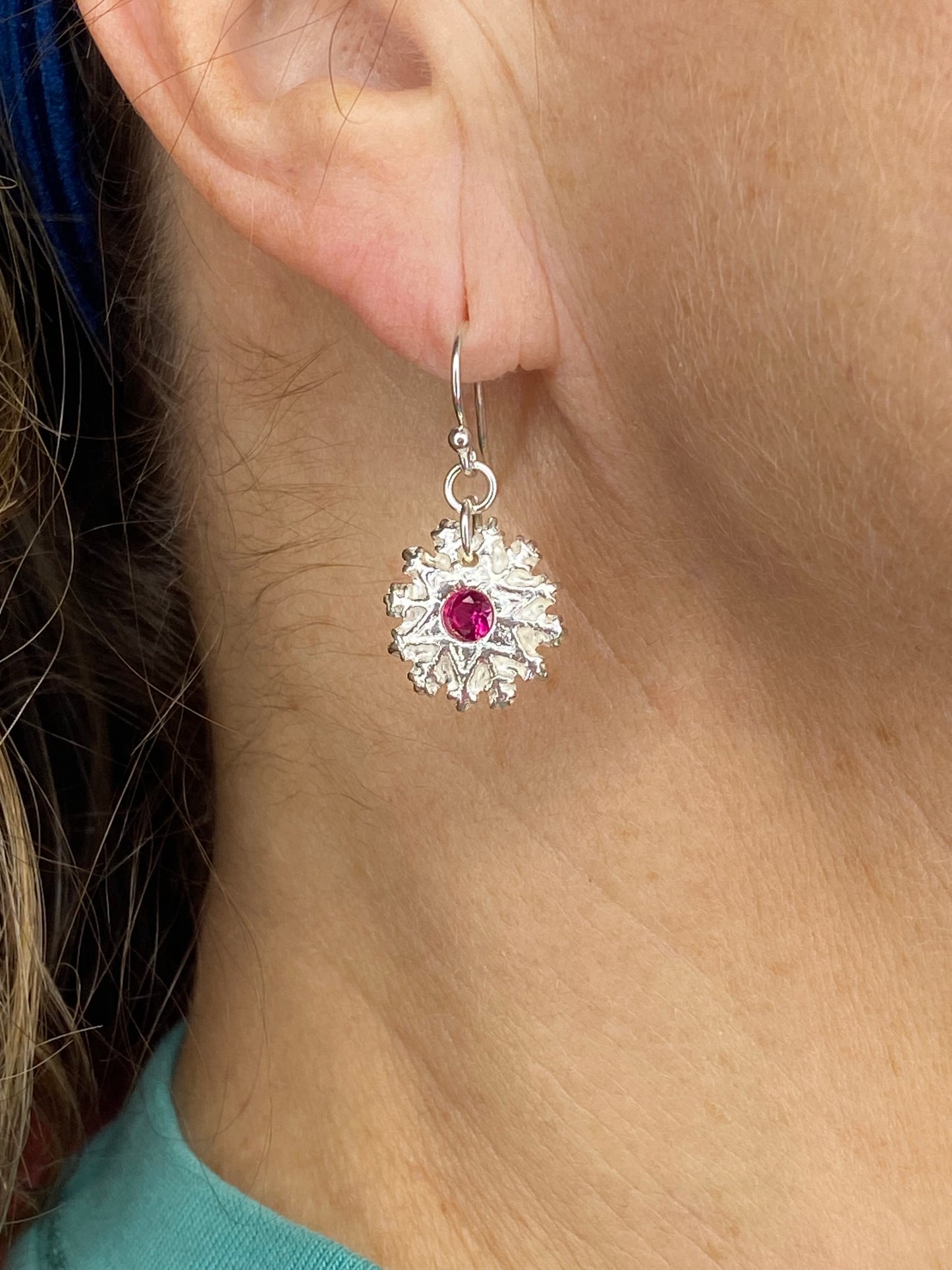 Snowflake Round Earrings - Dark Pink