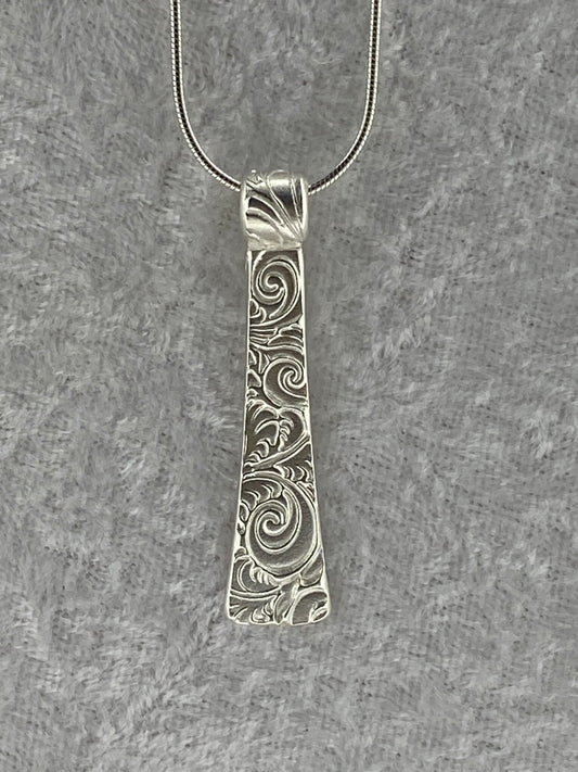 Rectangular Plume Necklace