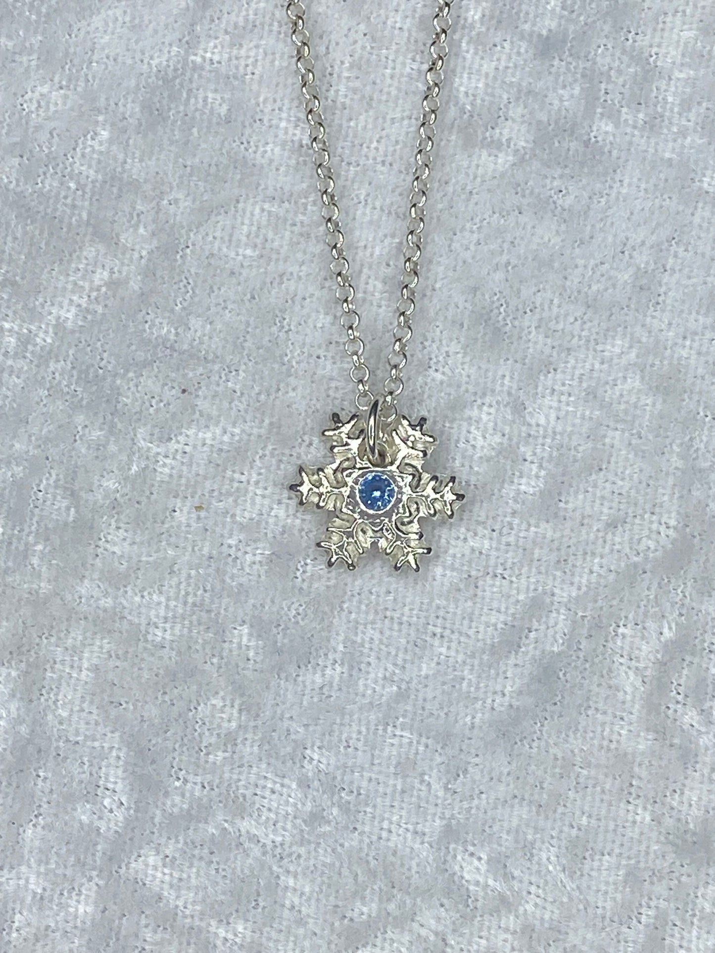Snowflake Classic Necklace - Light Blue